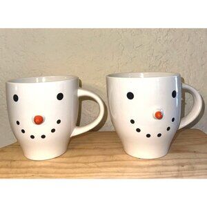 Snowman-Themed Ceramic Mug Set With 3D Carrot Nose Handle Design